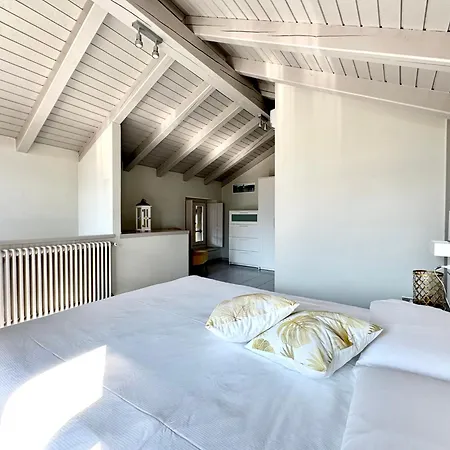 Apartman Iris 1 Di *