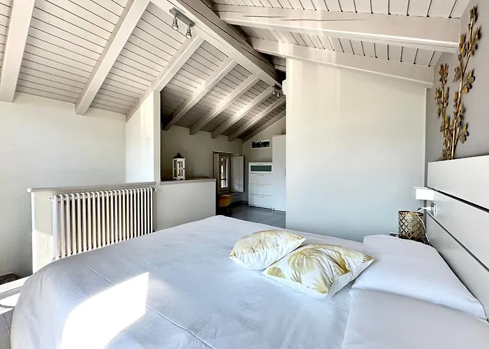 アパート Iris 1 Di *