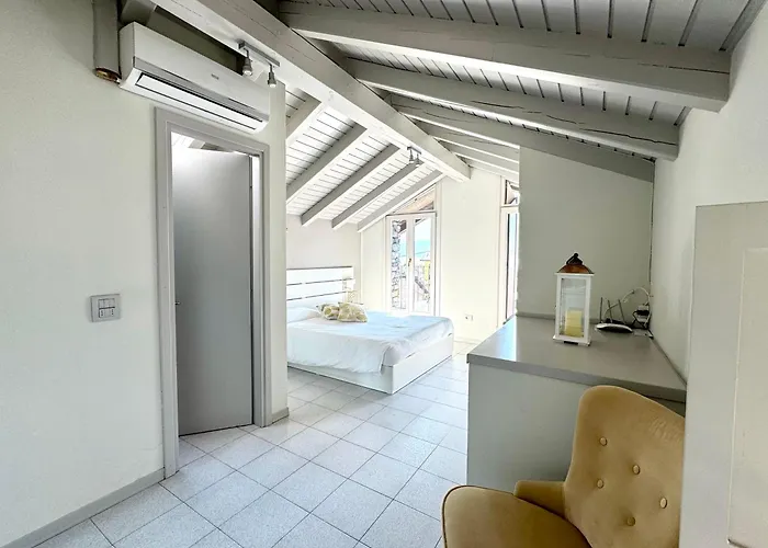 アパート Iris 1 Di ドンゴ