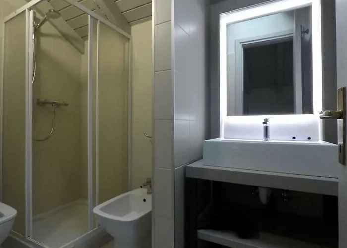 Iris 1 Di Appartamento Dongo